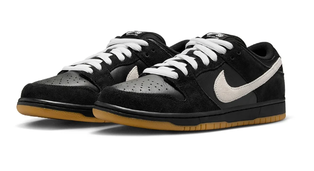 Nike SB Dunk Low Pro Black / White