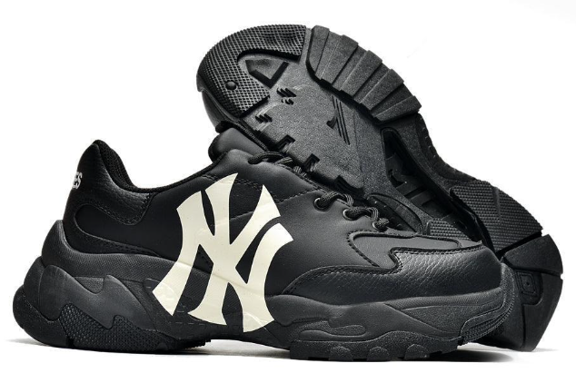 MLB Big Ball Chunky New York Yankees Sneakers